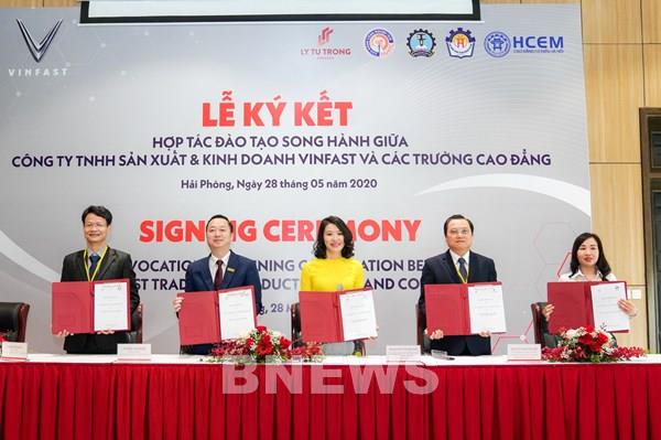 VinFast hợp tác đào tạo với 5 trường cao đẳng chuyên ngành cơ điện tử và kỹ thuật ô tô