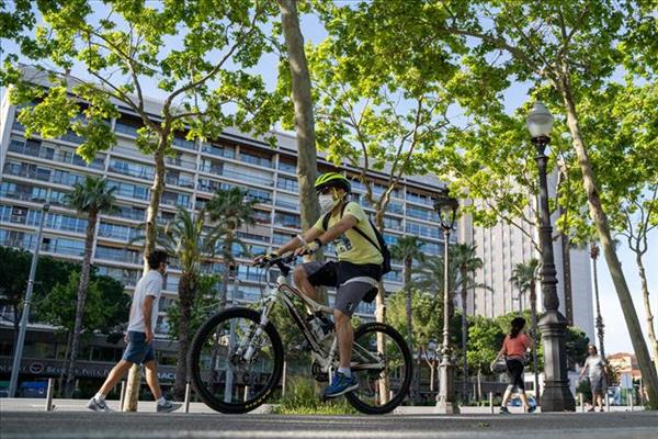 Tây Ban Nha phong tỏa thành phố 70.000 dân