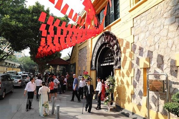 Đồng loạt hạ giá tour, hãng lữ hành và điểm đến ở Hà Nội cùng kích cầu du lịch