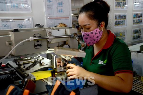 Xử nghiêm cá nhân, đơn vị không tuân thủ quy định phòng, chống COVID-19 tại nơi làm việc