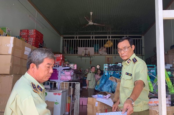 Phát hiện 200 sản phẩm nhập lậu tại Bình Phước
