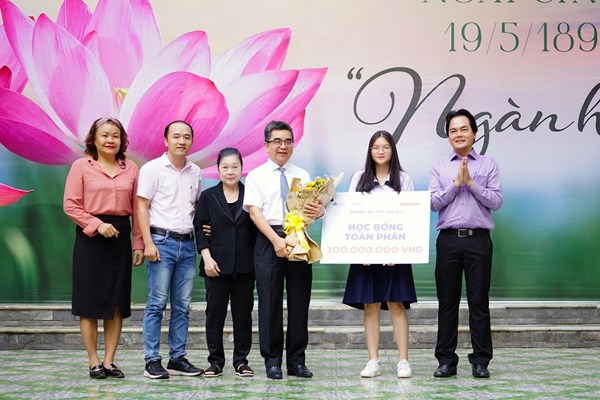 Suất học bổng tuyển sinh 2020 đầu tiên của trường ĐH Hoa Sen đã có chủ