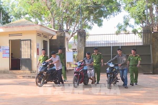 Đưa ra chỉ tiêu mỗi chuyến lấy trộm được 4 xe máy mới quay về