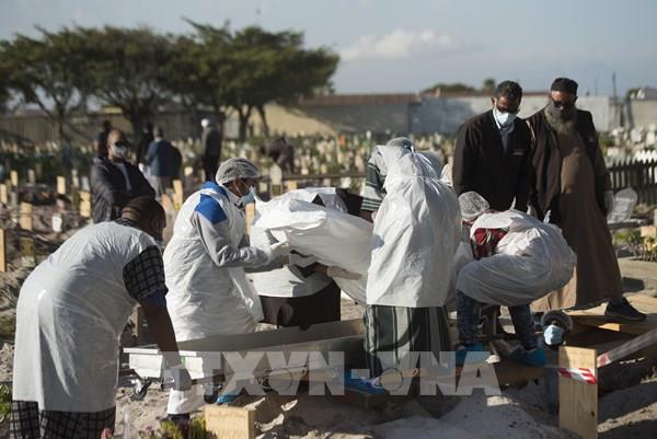 Chuyên gia cảnh báo dịch COVID-19 có xu hướng gia tăng ở châu Phi