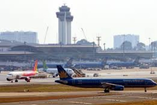 Đường băng Tân Sơn Nhất khai thác trở lại sau sự cố máy bay lao ra ngoài