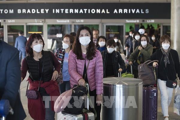 Hàng không Mỹ có thể cấm bay những hành khách không đeo khẩu trang