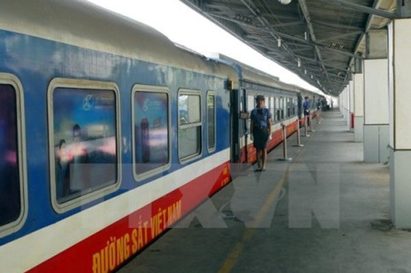 Đường sắt chạy lại đôi tàu khách Thống Nhất SE5/SE6 với giá vé giảm mạnh