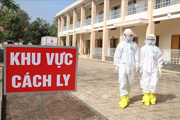 Thêm 12 ca mắc COVID-19 mới được cách ly ngay sau khi nhập cảnh