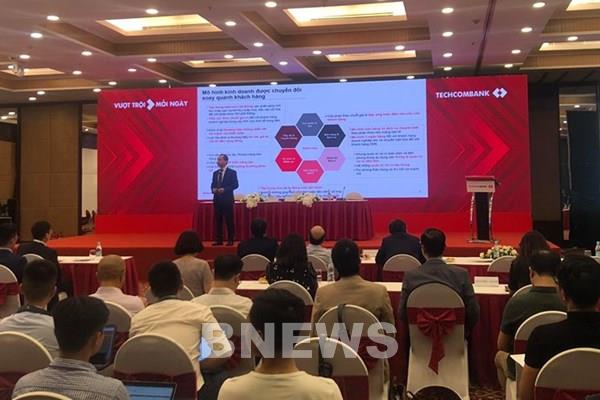 Tập trung vào bất động sản, Techcombank sẽ ảnh hưởng ra sao nếu thị trường đóng băng?