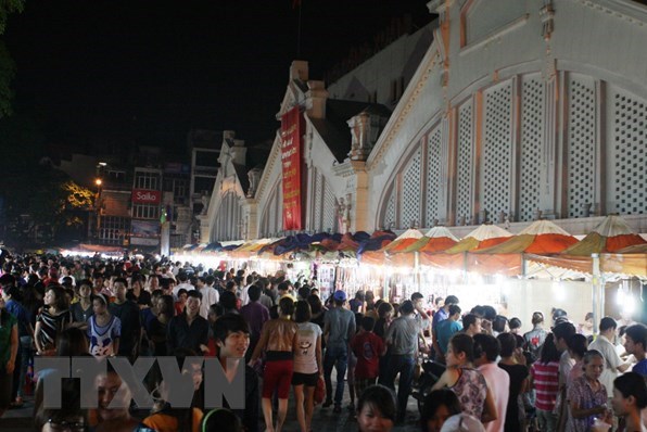 Quận Hoàn Kiếm phát triển đồng bộ các hoạt động kinh tế đêm