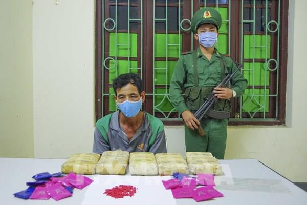 Điện Biên: Bắt giữ đối tượng mua bán trái phép 30.000 viên ma túy tổng hợp