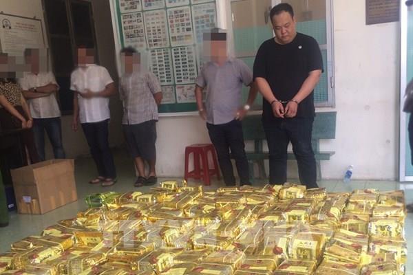 Truy tố 2 người nước ngoài vận chuyển trái phép 606 kg ma túy đá