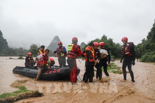 Trung Quốc kích hoạt phản ứng khẩn cấp đối phó với lũ lụt