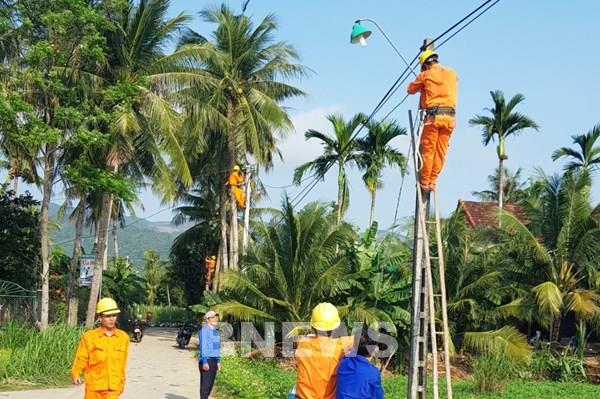Tăng giá điện 3%, người dân chịu áp lực ra sao?