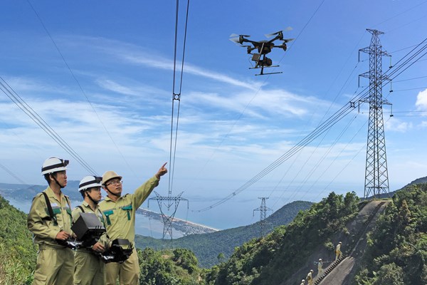 Đưa vào vận hành kịp thời các công trình điện trọng điểm cấp bách