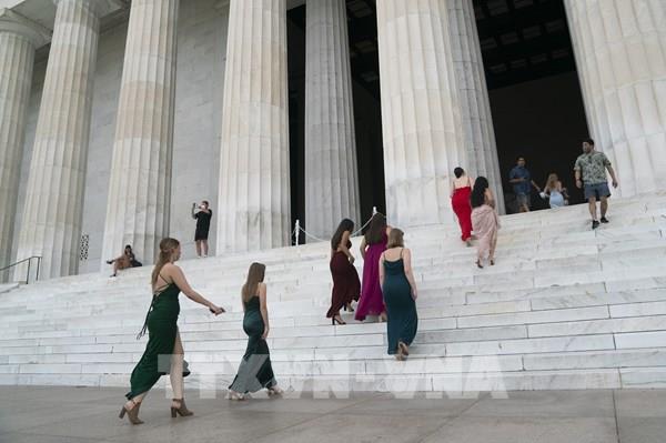 Dịch COVID-19: Bang Washington tạm ngừng chuyển sang giai đoạn 4