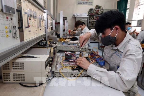 Kỳ thi vào lớp 10 công lập: Nhiều lựa chọn để không bị “lỡ nhịp”