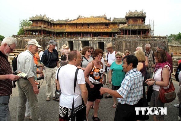 Khách quốc tế đến Việt Nam nửa đầu năm 2020 đạt mức thấp nhất nhiều năm qua