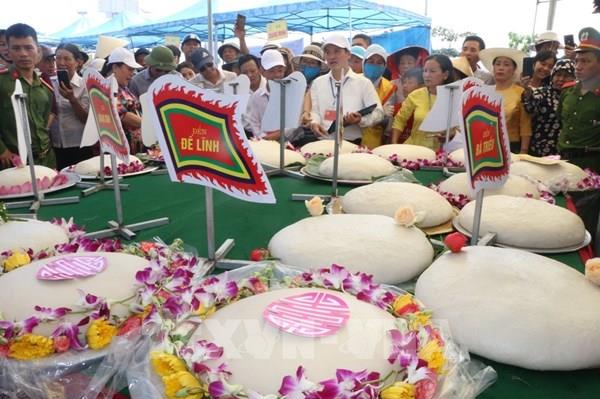 Lễ hội bánh chưng, bánh giày ở vùng biển Sầm Sơn