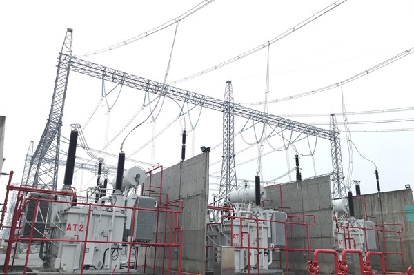 SPMB đóng điện máy biến áp thứ 2 tại trạm 500 kV Tân Uyên