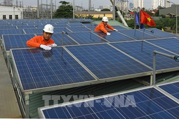 Đề xuất gỡ khó cho điện mặt trời mái nhà