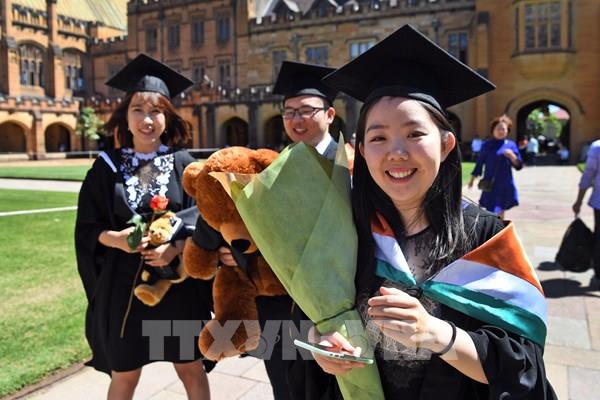 Sinh viên quốc tế đến Anh giảm mạnh do chính sách nhập cư