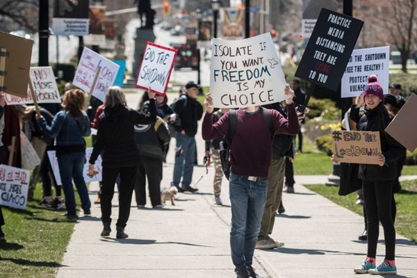Canada: Lao động di cư kêu gọi chính phủ hỗ trợ trong đại dịch COVID-19