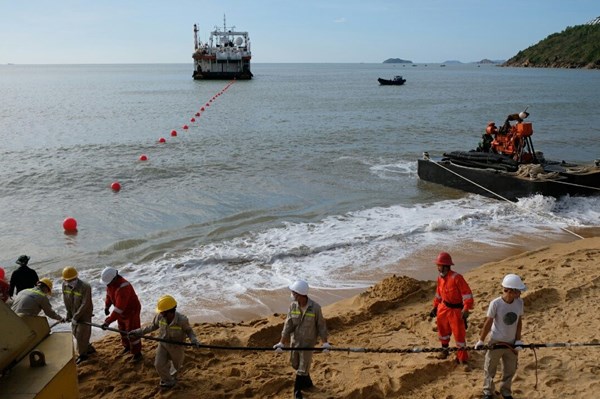 Cáp quang biển SJC2 tăng cường sức mạnh truyền dẫn quốc tế của VNPT