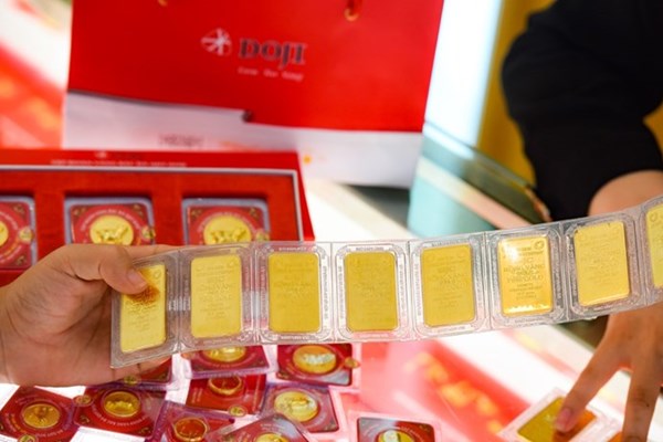 Giá vàng lập đỉnh mới: Kênh đầu tư có còn hấp dẫn?