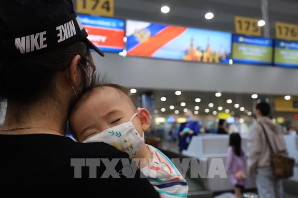 Đưa gần 300 công dân Việt Nam từ Nga về nước