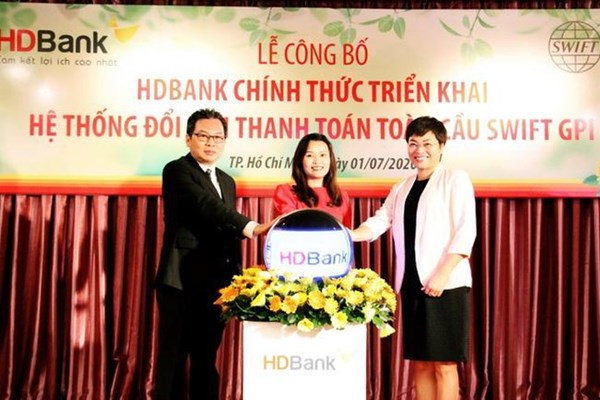 HDBank triển khai dịch vụ truy vấn thanh toán toàn cầu Swift GPI
