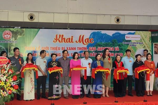Khai mạc “Tuần lễ giới thiệu nông sản sạch tỉnh Bắc Kạn năm 2020” tại VinMart