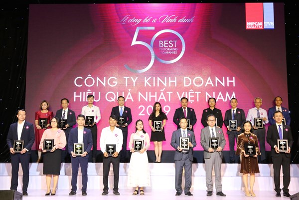 HDBank tiếp tục lọt vào Top công ty kinh doanh hiệu quả nhất Việt Nam