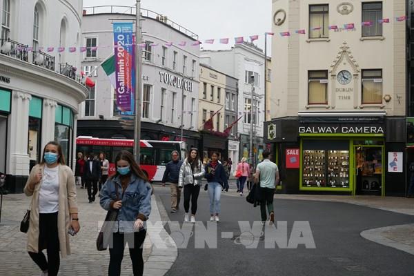 Nhiều vùng ở châu Âu áp dụng quy định đeo khẩu trang