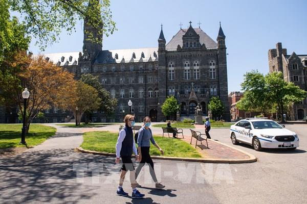 Tân sinh viên quốc tế sẽ không được vào Mỹ nếu học online hoàn toàn