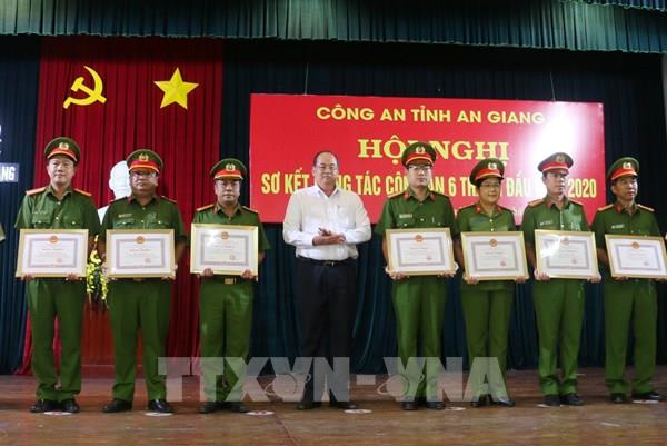 An Giang: Không để ’tín dụng đen’ xuất hiện trên địa bàn