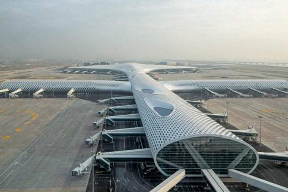 Sân bay quốc tế Thâm Quyến tiếp nhận lại các chuyến bay chở khách quốc tế