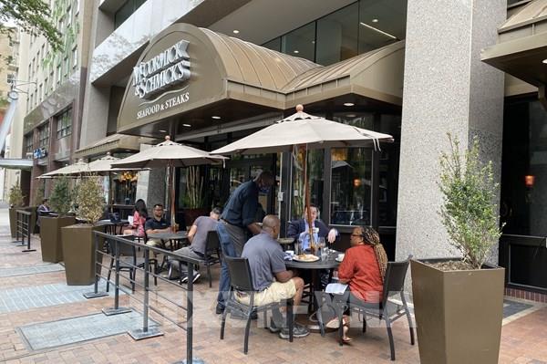 Ngành du lịch Mỹ đối mặt với nguy cơ khó chồng khó