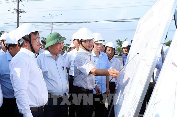 Thủ tướng Nguyễn Xuân Phúc: Xử lý dứt điểm mặt bằng cho sân bay Long Thành