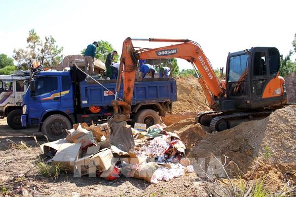 Tiêu hủy lô hàng vi phạm trị giá trên 3,6 tỷ đồng