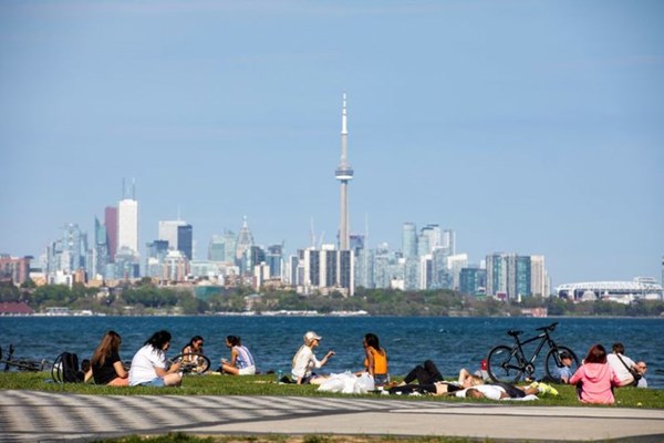 Nhóm chuyên gia khuyến nghị Chính phủ Canada tăng đầu tư vào cơ sở hạ tầng xanh