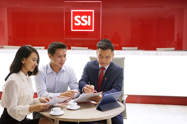 Thị trường sôi động, công ty chứng khoán “tưng bừng” báo lãi quý III