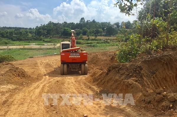 Biến tướng khai thác đất đồi ở Ba Vì (Hà Nội): Dừng các hoạt động tận thu đất đồi