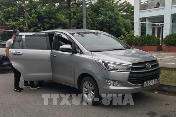 Bắt giữ 2 ô tô chở 10 người Trung Quốc nhập cảnh trái phép vào Việt Nam