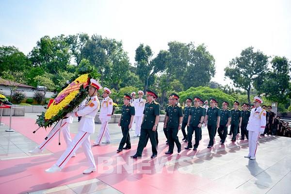 Viettel tặng quà hơn 3.000 gia đình thương binh, liệt sỹ