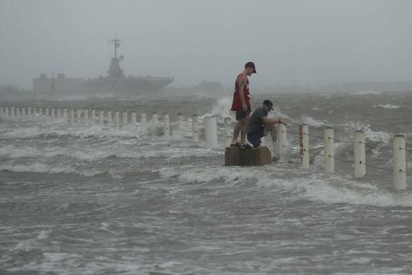 Mỹ: Bão nhiệt đới Hanna gây ngập lụt và mất điện tại bang Texas