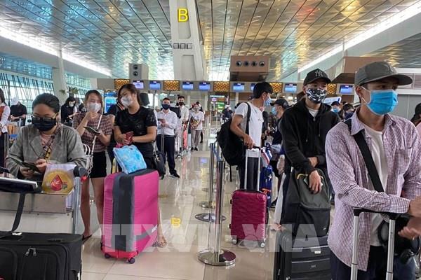 Dịch COVID-19: Đưa hơn 210 công dân Việt Nam tại Indonesia về nước
