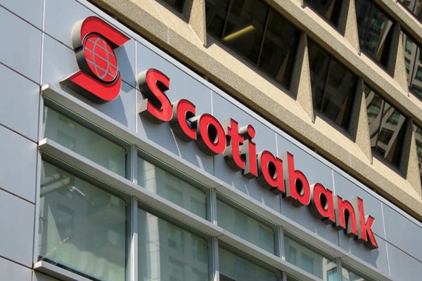 Ngân hàng hàng đầu của Canada cho nhân viên làm việc tại nhà đến năm 2021