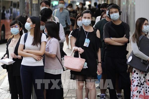 Dịch COVID-19: Số ca nhiễm mới tại Trung Quốc đại lục tiếp tục tăng