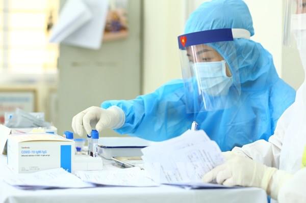 Dịch COVID-19: Tăng tốc truy vết trường hợp đi về từ Đà Nẵng